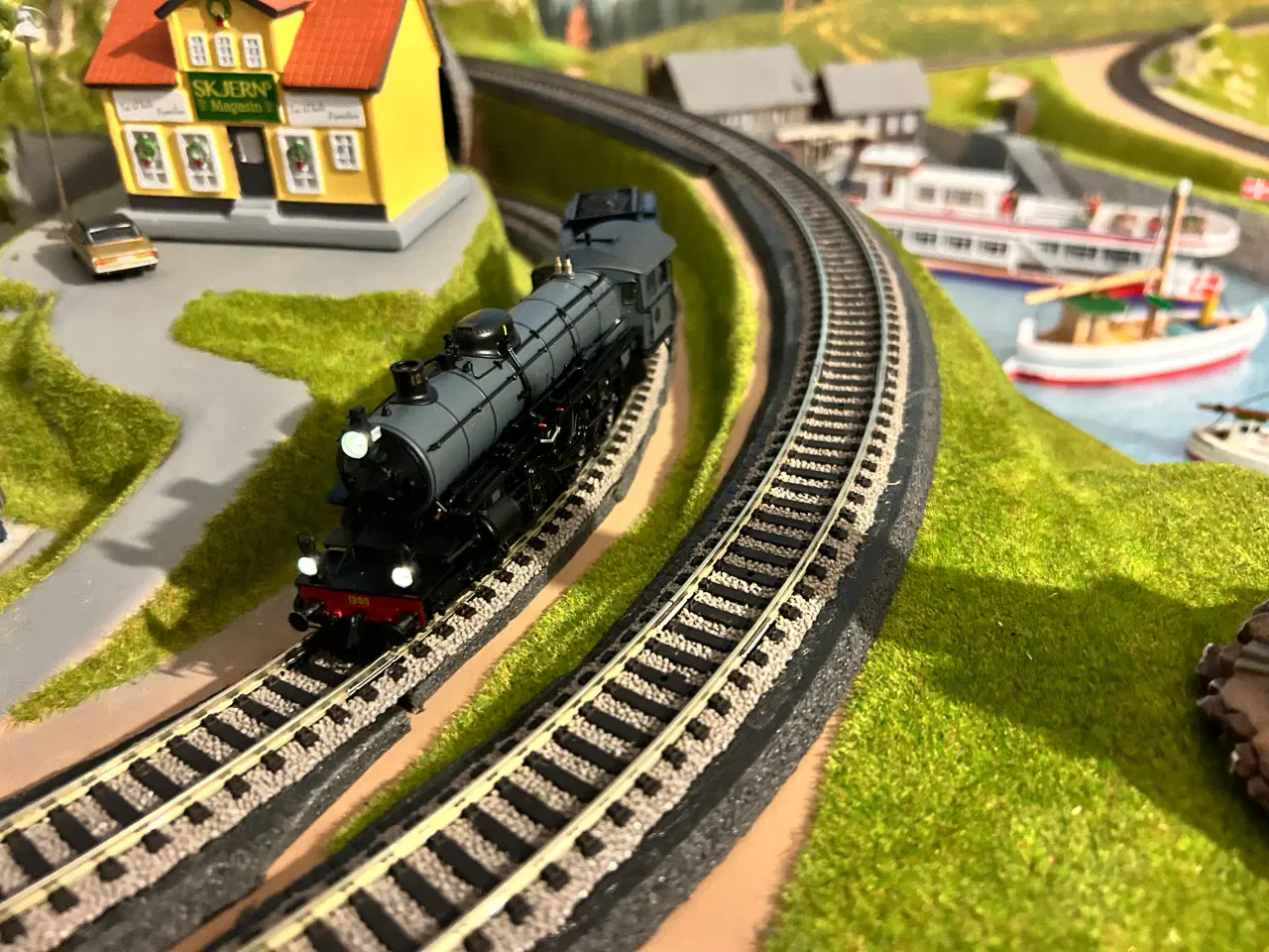 Billede 6 - Modeltog Trix 25490 F 1200 Svensk Damplokomotiv.