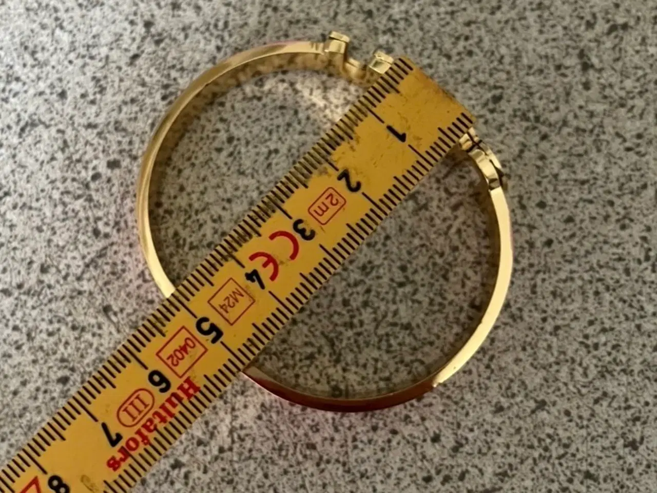 Billede 2 - Smukt MM armbånd 