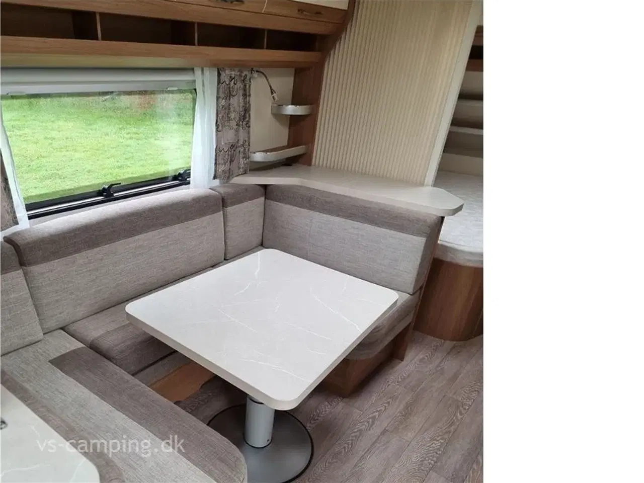 Billede 3 - 2020 - Hobby De Luxe Edition 560 KMFe   FLOT OG VELHOLDT MED KØJER OG FRANSK SENG - HOBBY 560 DK - LINE KMFE