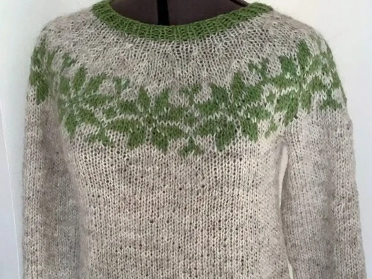 Billede 1 - Sarah Lund håndstrikket sweater i islandsk uld