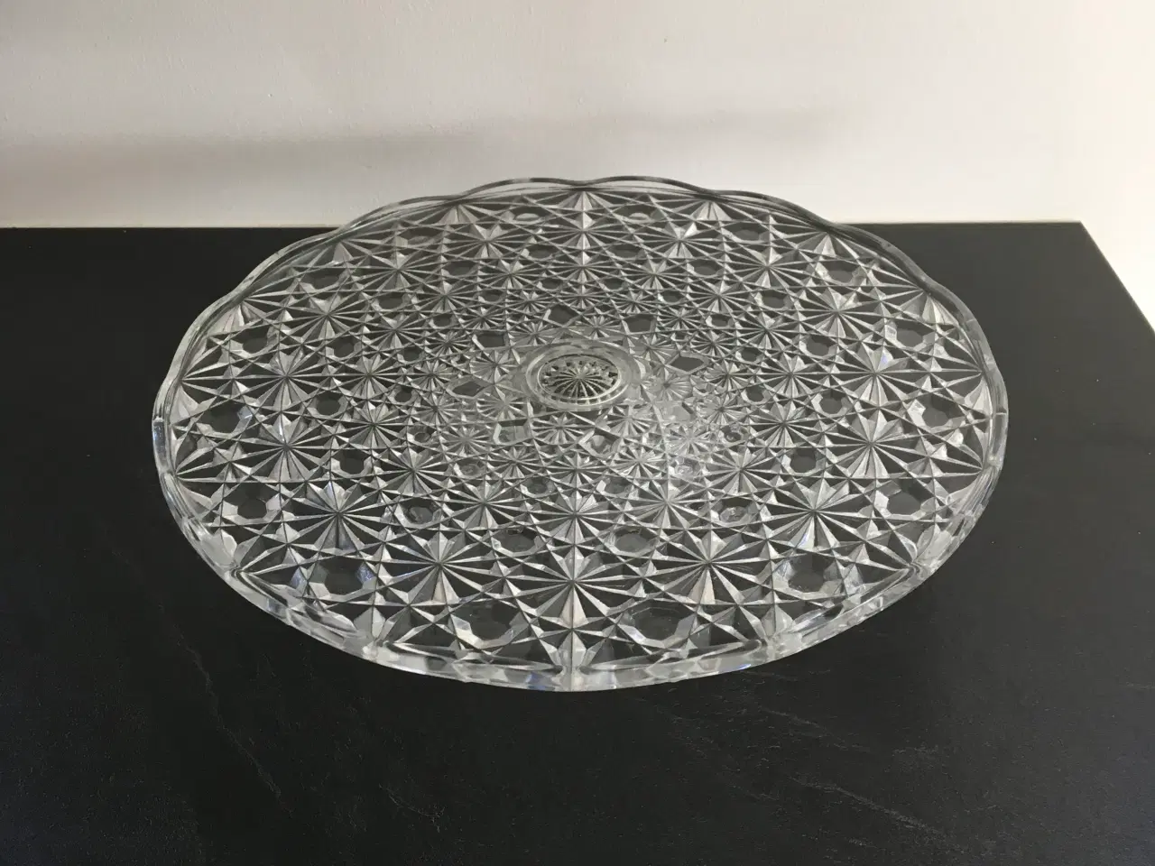 Billede 3 - Elegant krystal glas kagefad på fod til servering