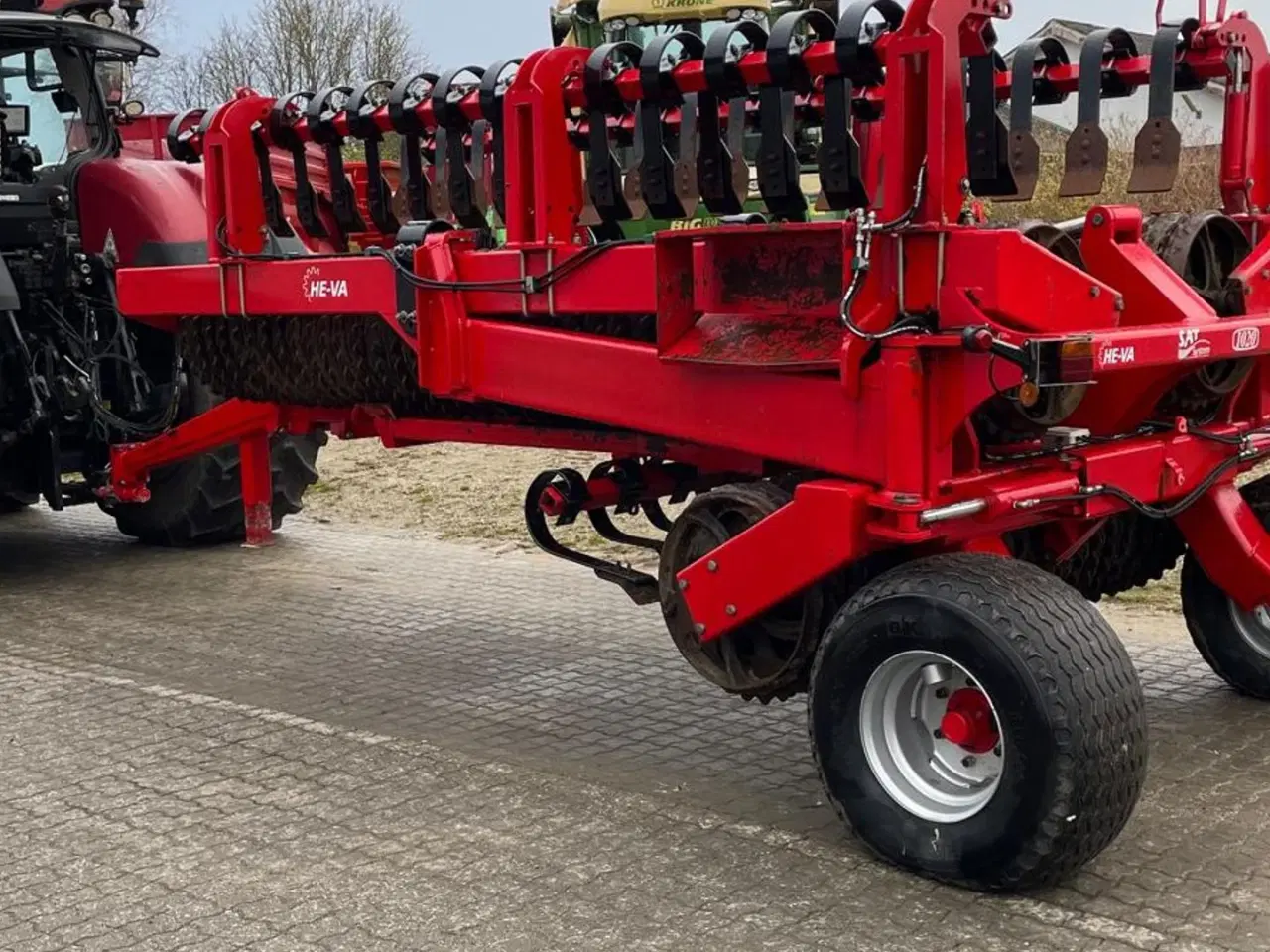 Billede 4 - HE-VA Tip-Roller 10,2m 24"cambrigde hydr springboard og stenkasser