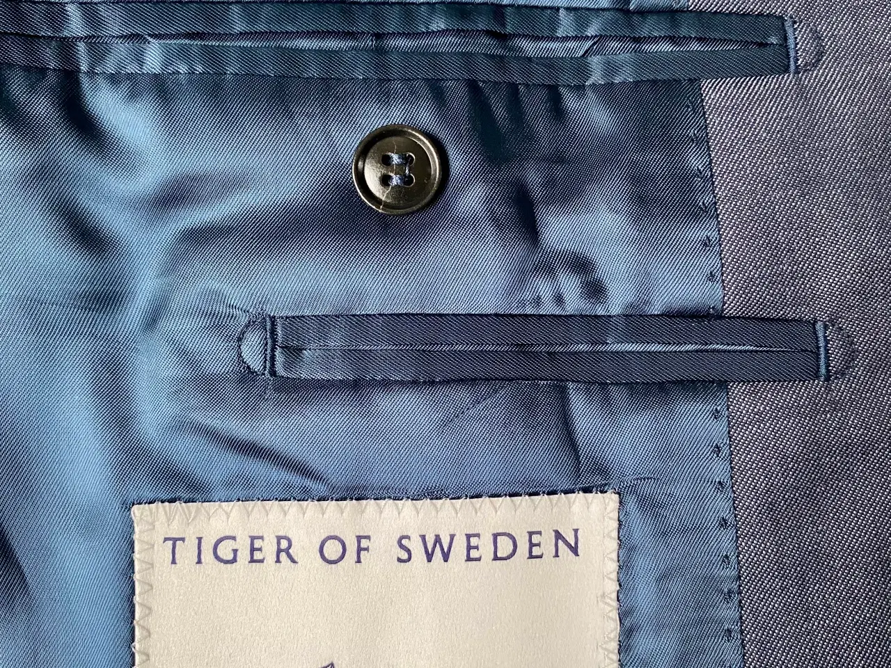 Billede 4 - Flot blå ubrugt blazer