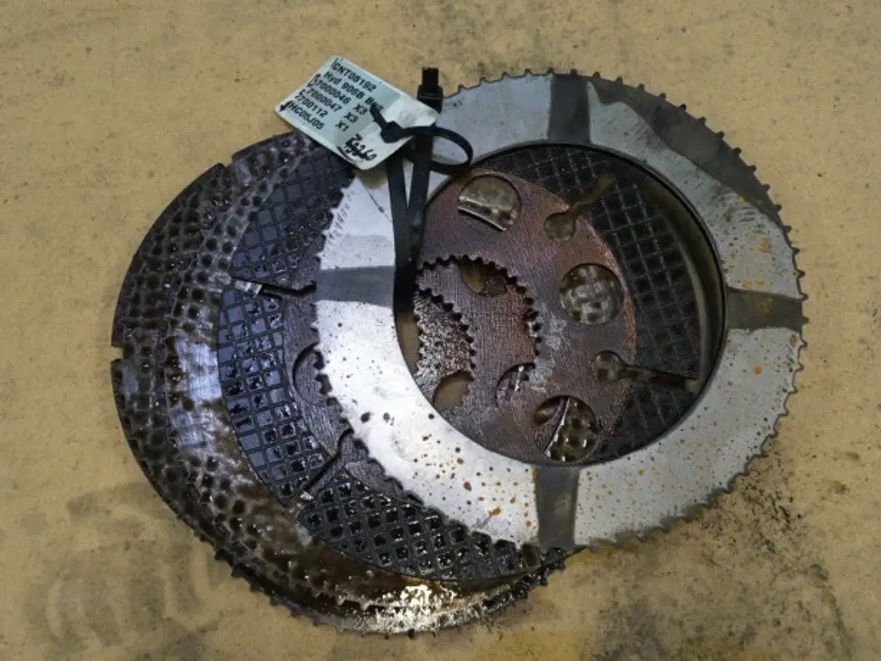 Billede 14 - Hydrema 906B Bremseskive sæt