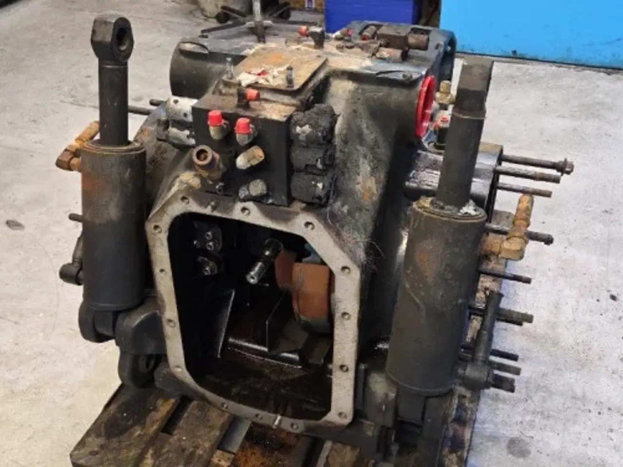 Billede 4 - Case Puma  185 Bagtøj 47600119 