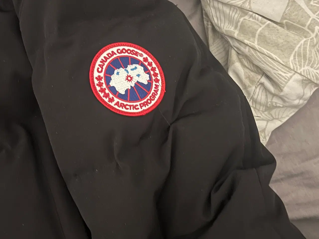 Billede 2 - Canada goose jakke