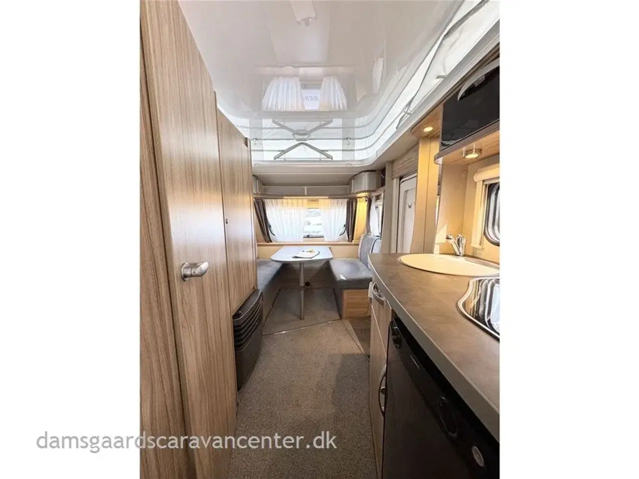 Billede 15 - 2021 - Hymer Feeling 425   Dobbeltseng-Gulvtemp.-Mover-Shadow