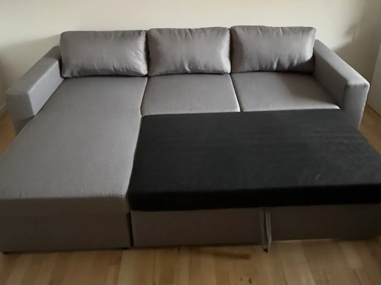 Billede 4 - Comfortable extensible Sofa – Excellent Condition!