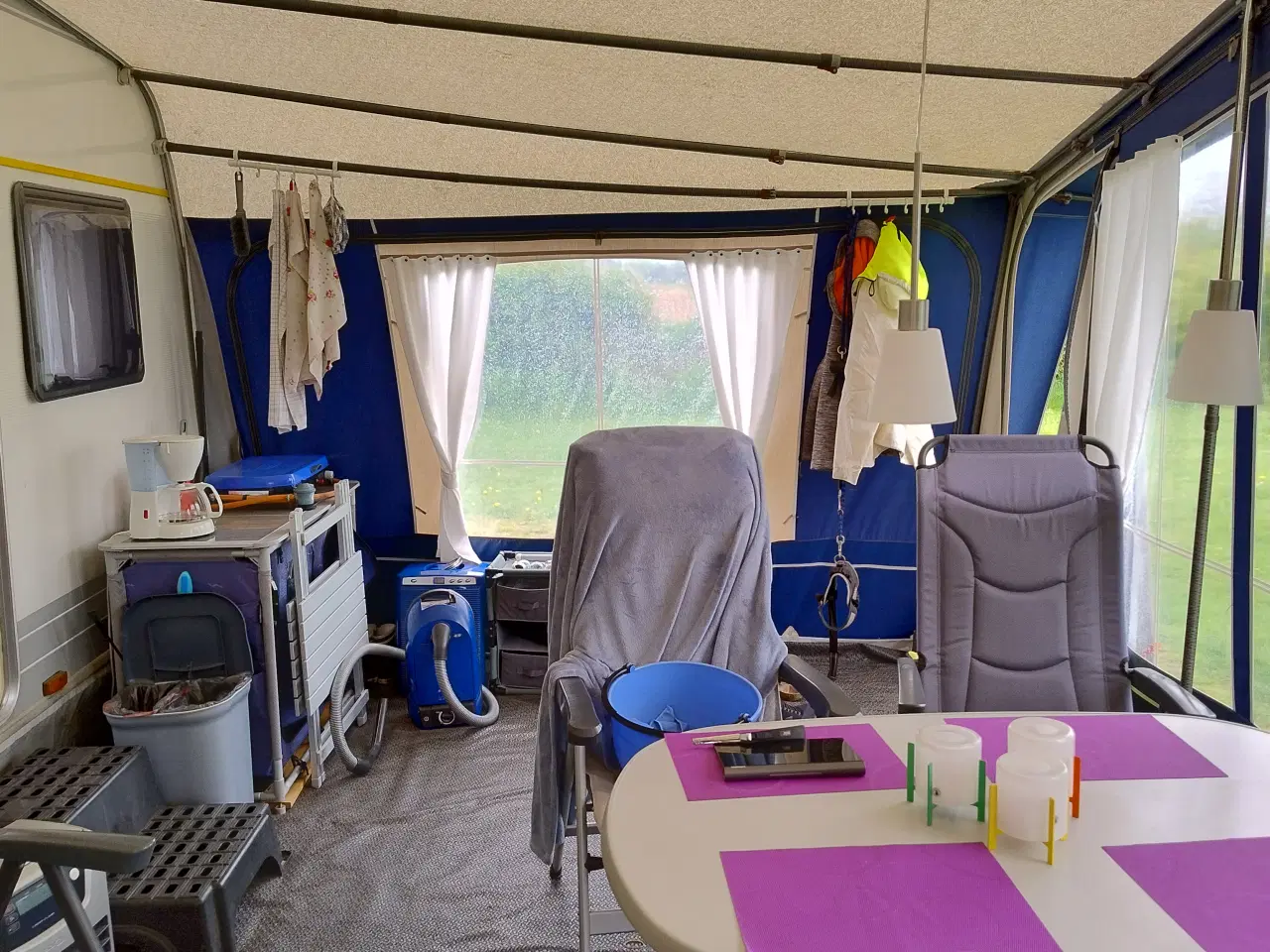 Billede 9 - Campingvogn med alt tilbehør til den lille familie