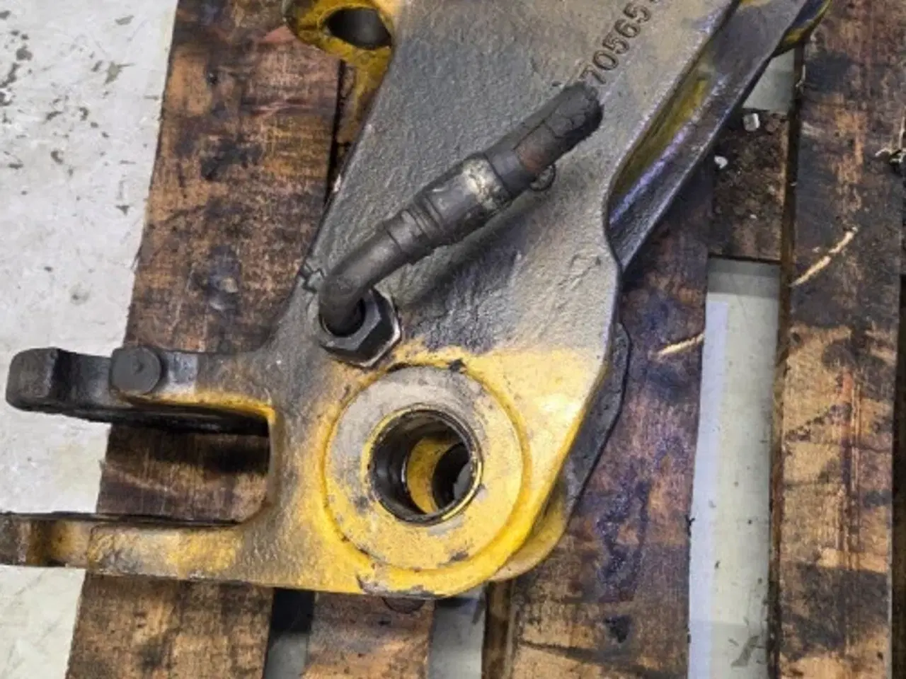 Billede 2 - New Holland LB110 Beslag 85803623