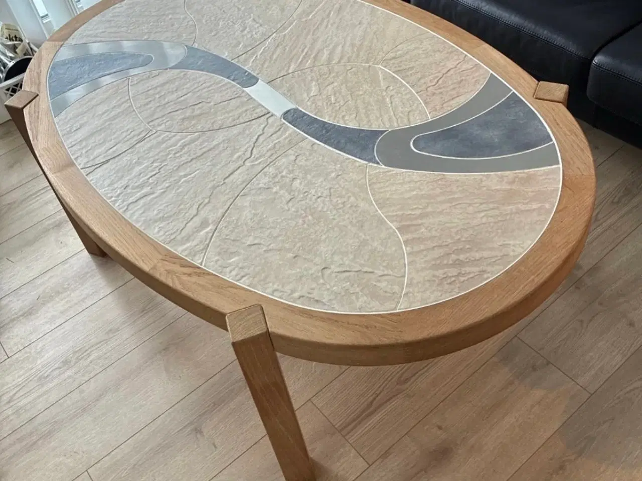 Billede 1 - Sofabord i sæbebehandlet eg