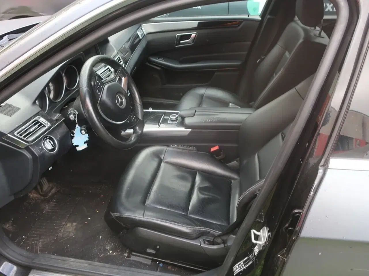 Billede 3 - Personbil MERCEDES E220 Bluetec diesel (momsfri) (uden afgift)