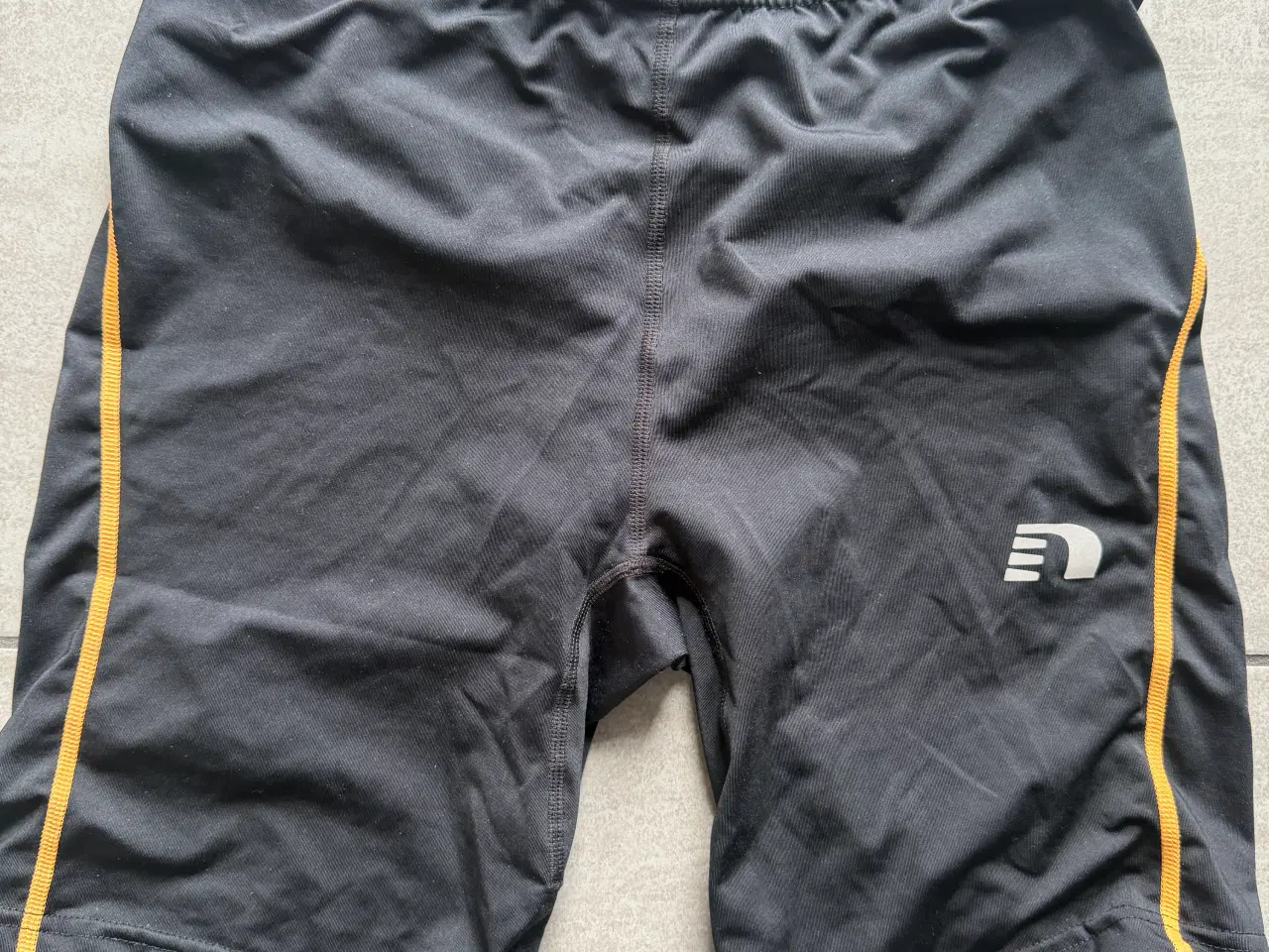 Billede 1 - Newline, Løbe shorts, tights, str. M