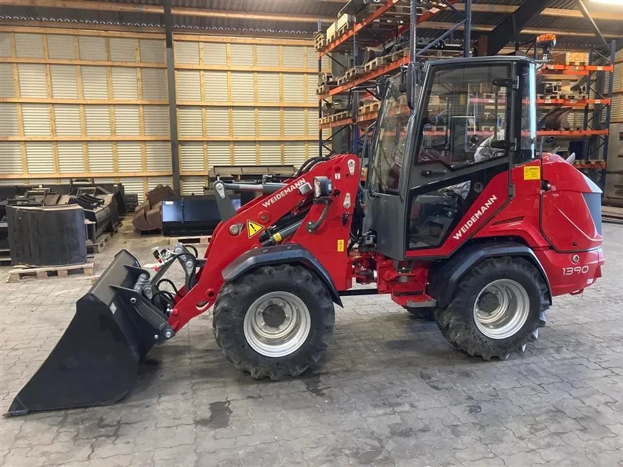 Billede 1 - Weidemann 1390