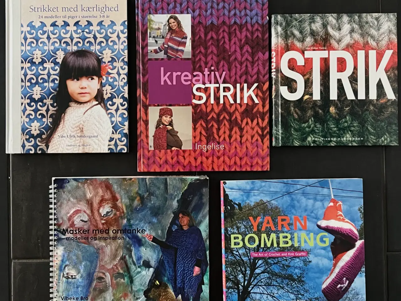 Billede 1 - 10 STRIKKEBØGER SAMLET KR 20”