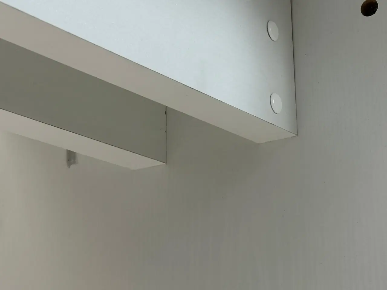 Billede 5 - Hvidt Højbord (m. fodstøtte)