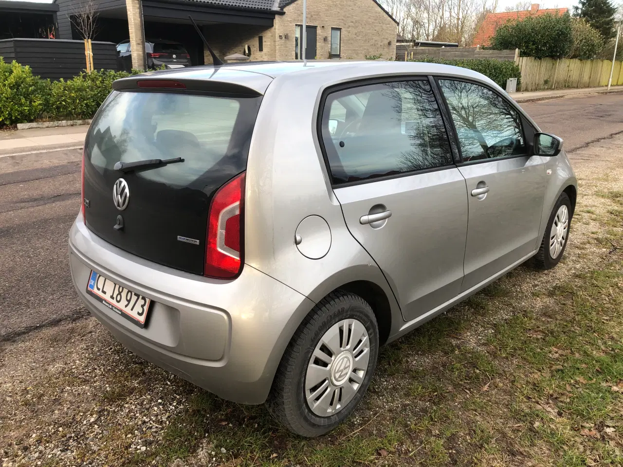 Billede 2 - Vw Up! 1,0 60 Move Up! BMT - Kun kørt 97.000 km