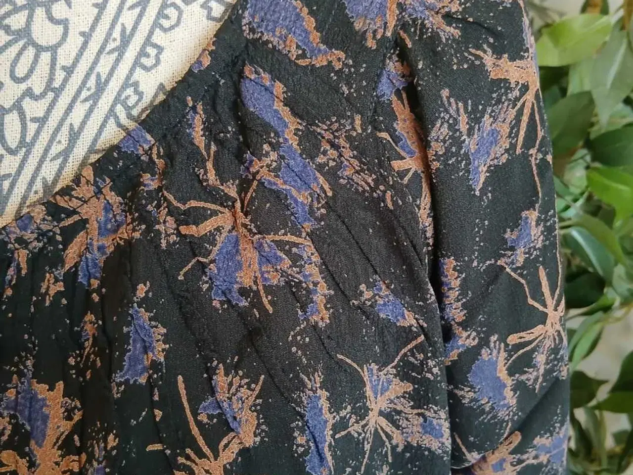 Billede 3 - Skjorte. Kön & Men. Small/36