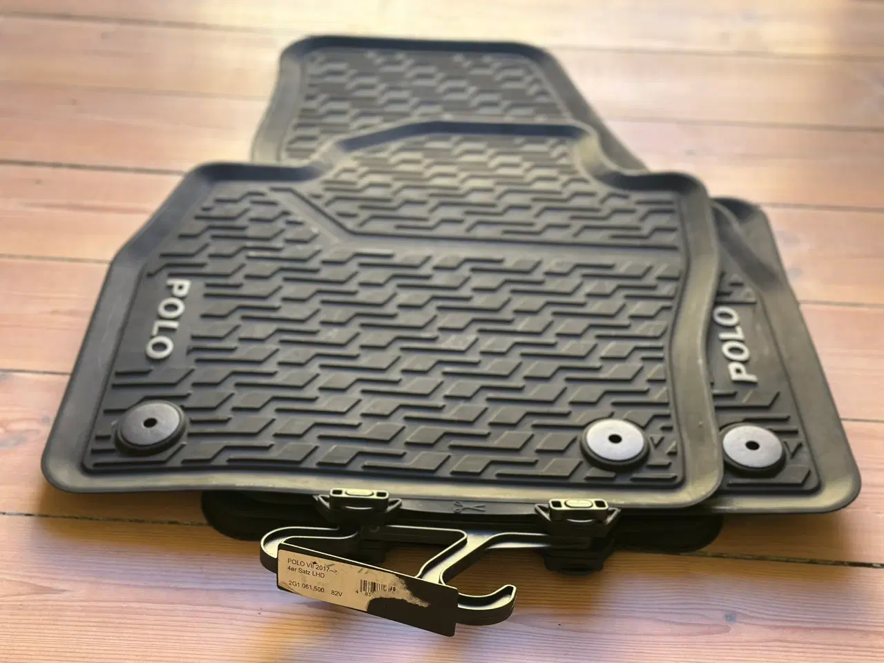 Billede 1 - Helt nye originale gummimåttesæt til Polo VW