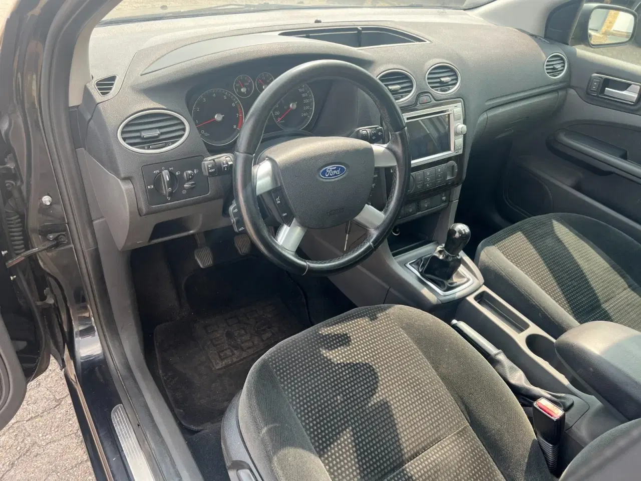 Billede 6 - Ford Focus 2,0 145 Ghia stc.