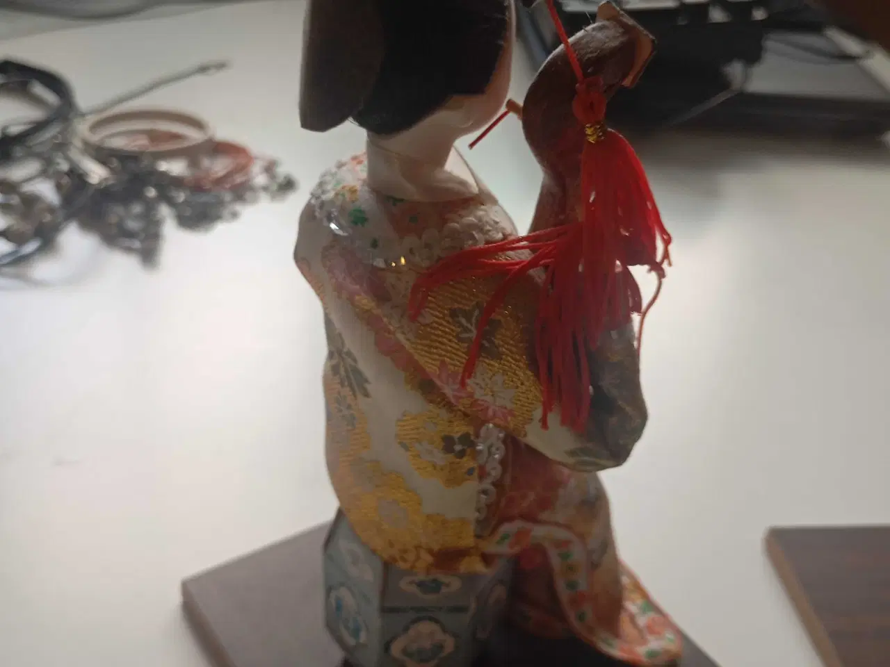 Billede 5 - To Kinesiske Dukker