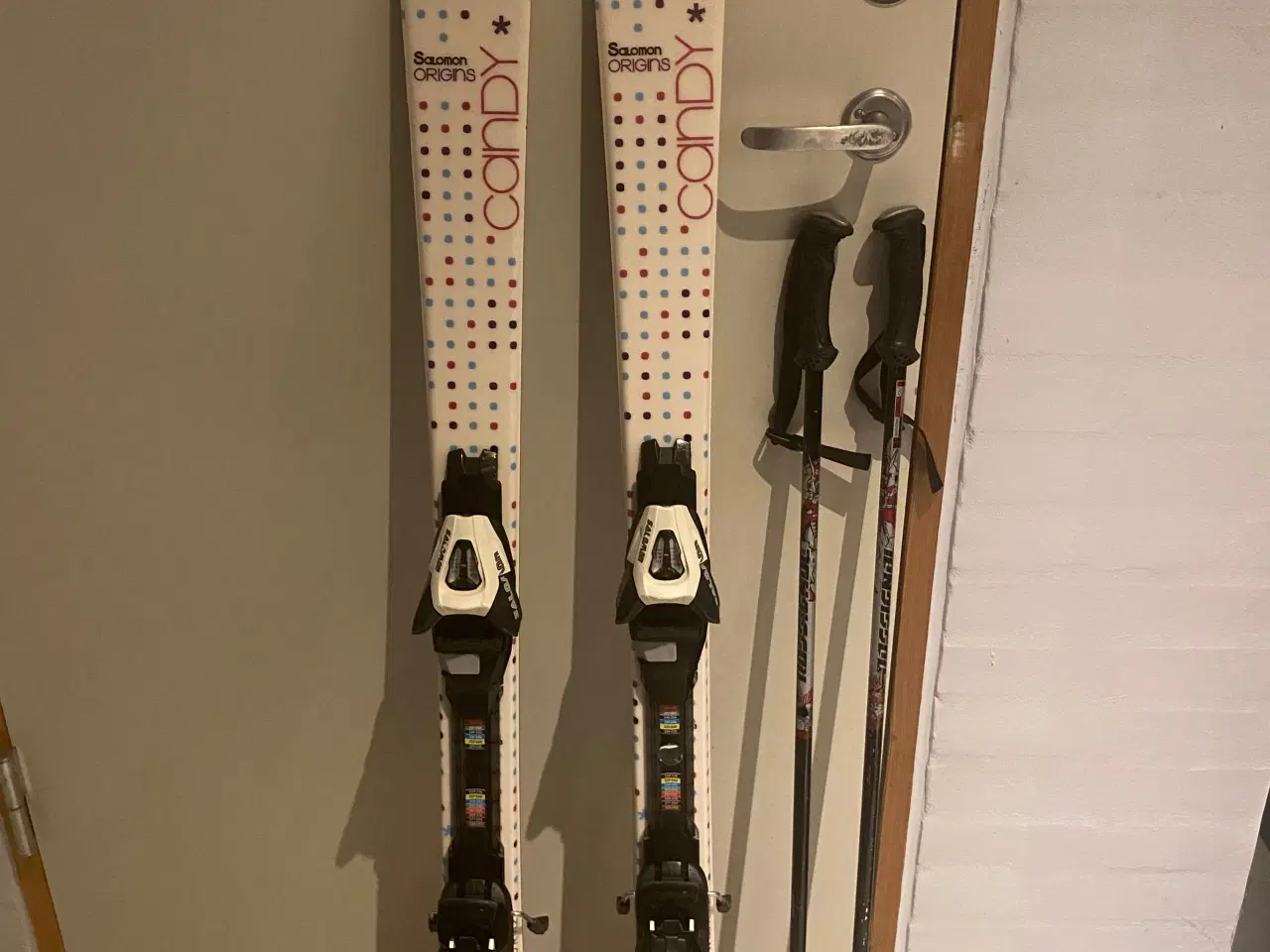 Billede 1 - Pige ski 130 cm