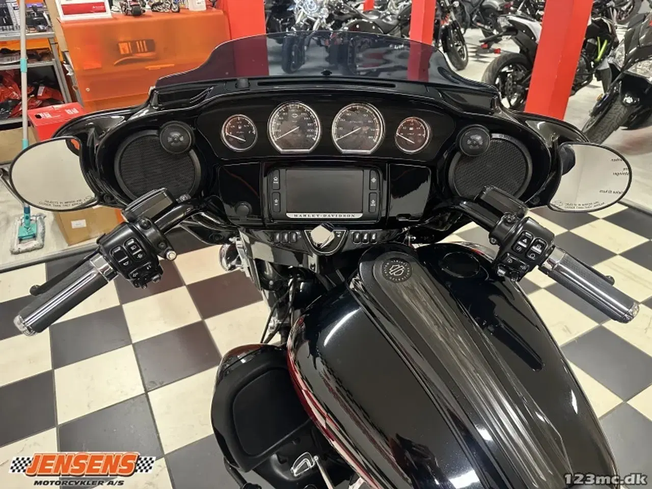 Billede 6 - Harley-Davidson FLHXSE CVO Street Glide pf4
