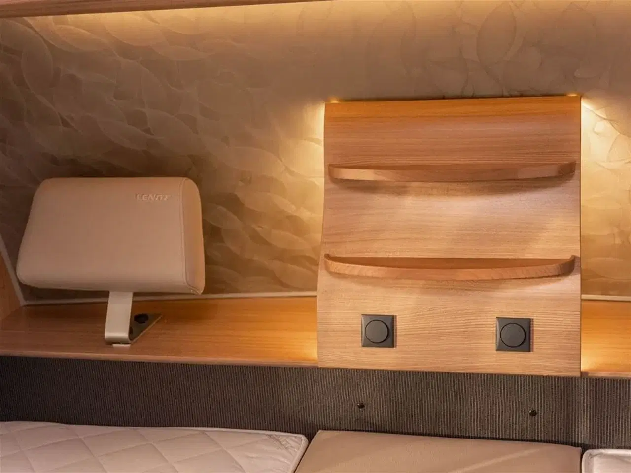 Billede 23 - 2016 - Fendt Bianco Selection 515 SG Rummelig kvalitetsvogn med enkeltsenge