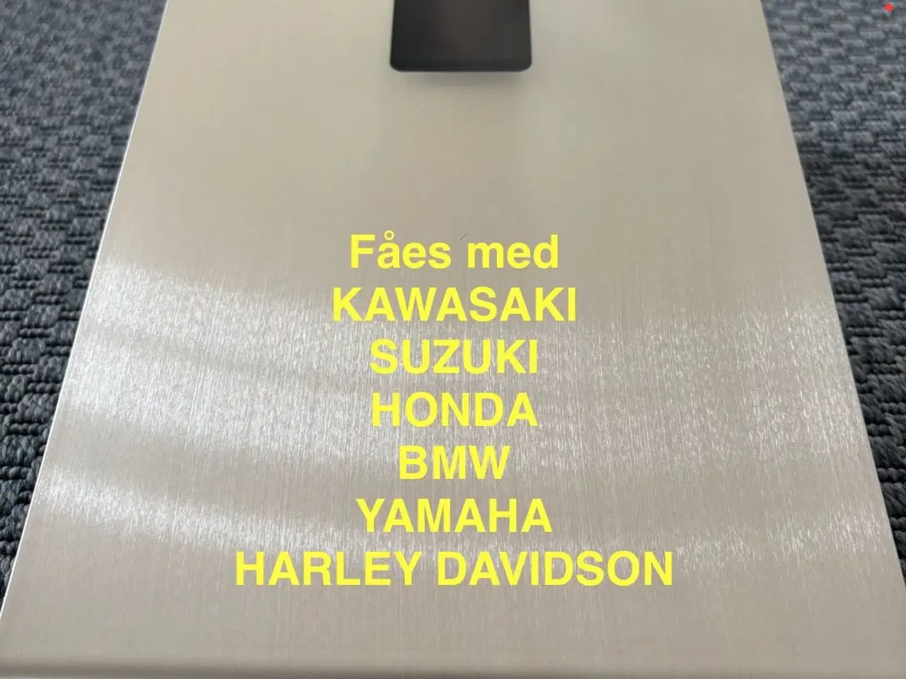 Billede 2 - Hjelmholder