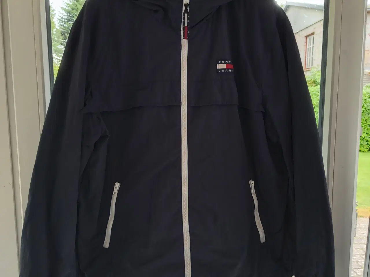 Billede 1 - Tommy Hilfiger sommerjakke 