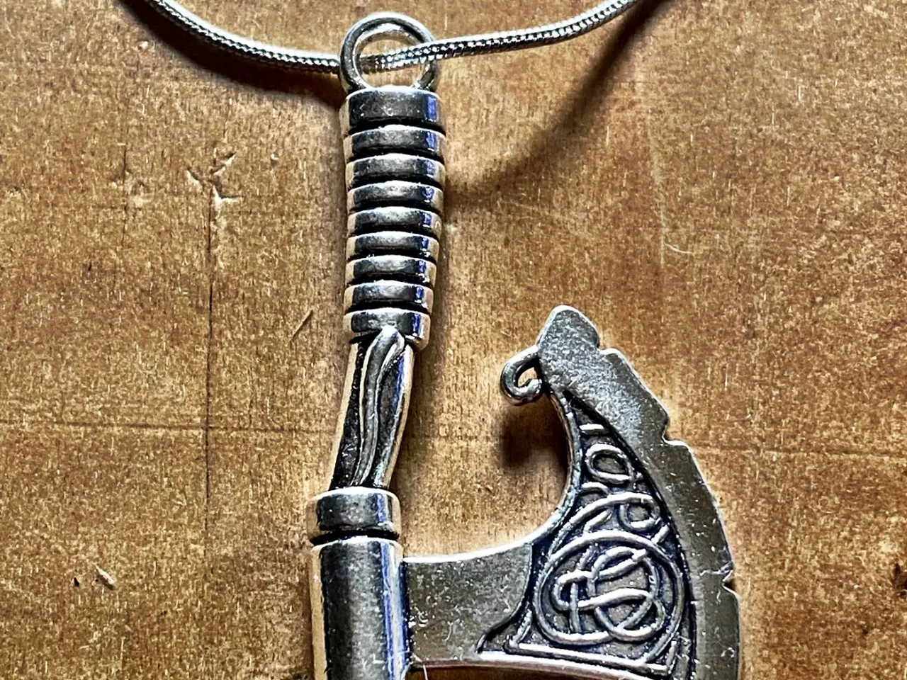Billede 1 - * Flot halskæde med Vikingeøkse - i Tibetansk sølv