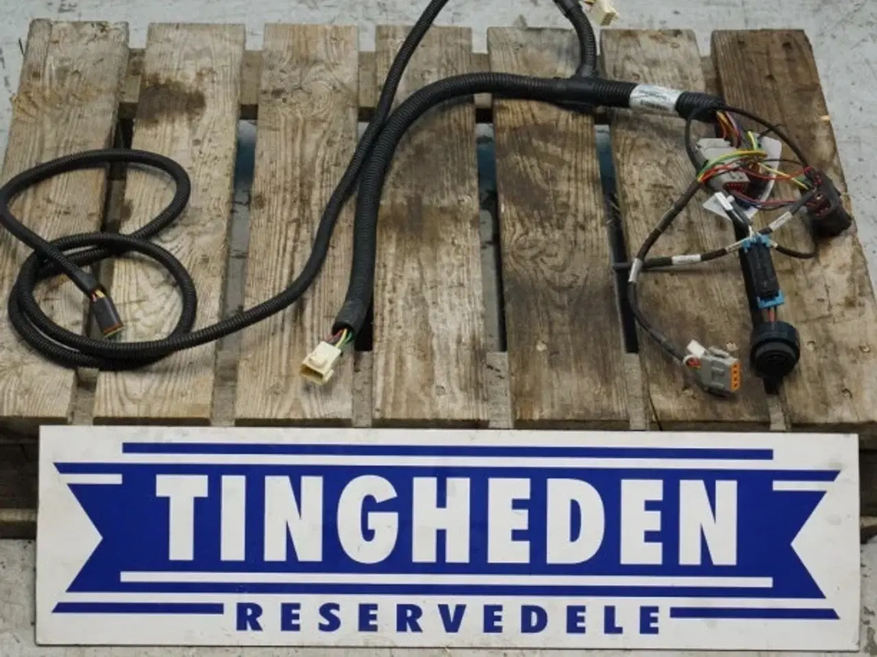 Billede 6 - Case 8010 Ledningsnet 84194266