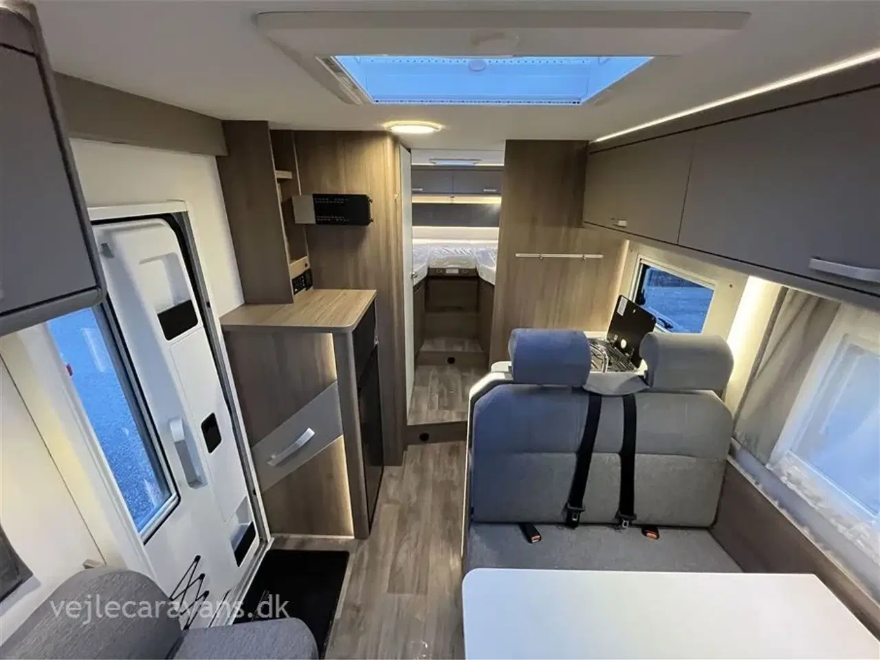 Billede 12 - 2026 - Carado T 447