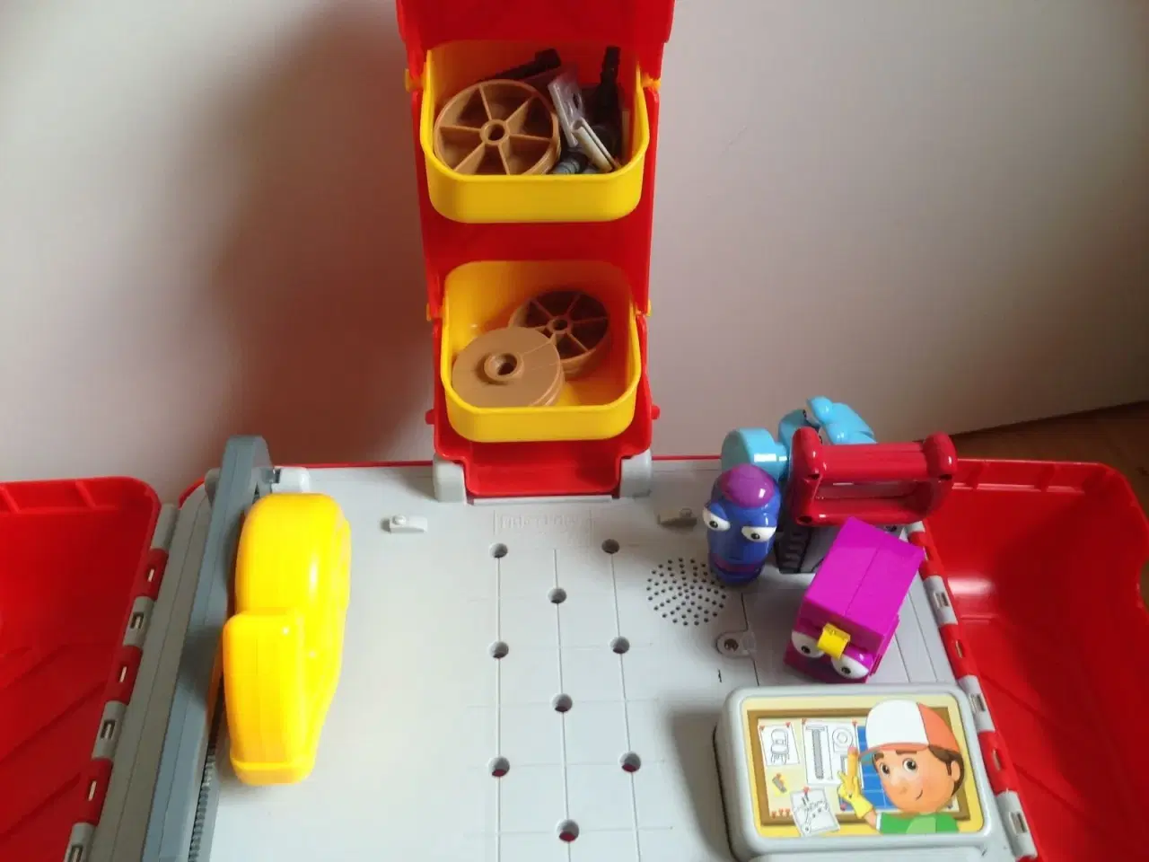 Billede 3 - Handy Manny værktøjsbord