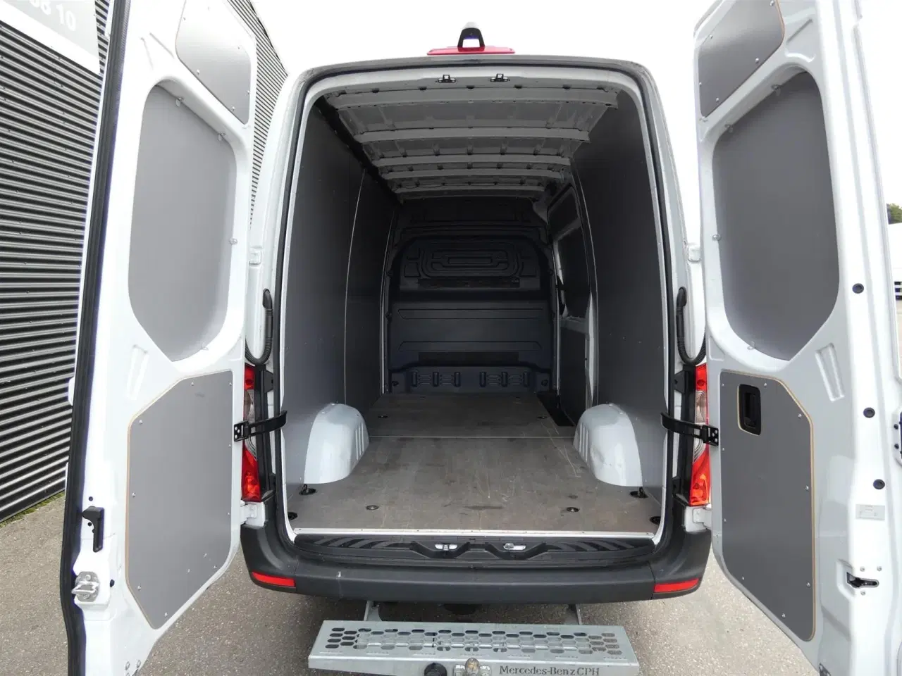 Billede 8 - Mercedes-Benz Sprinter 317 2,0 CDI A2 H2 RWD 9G-Tronic 170HK Van Aut.