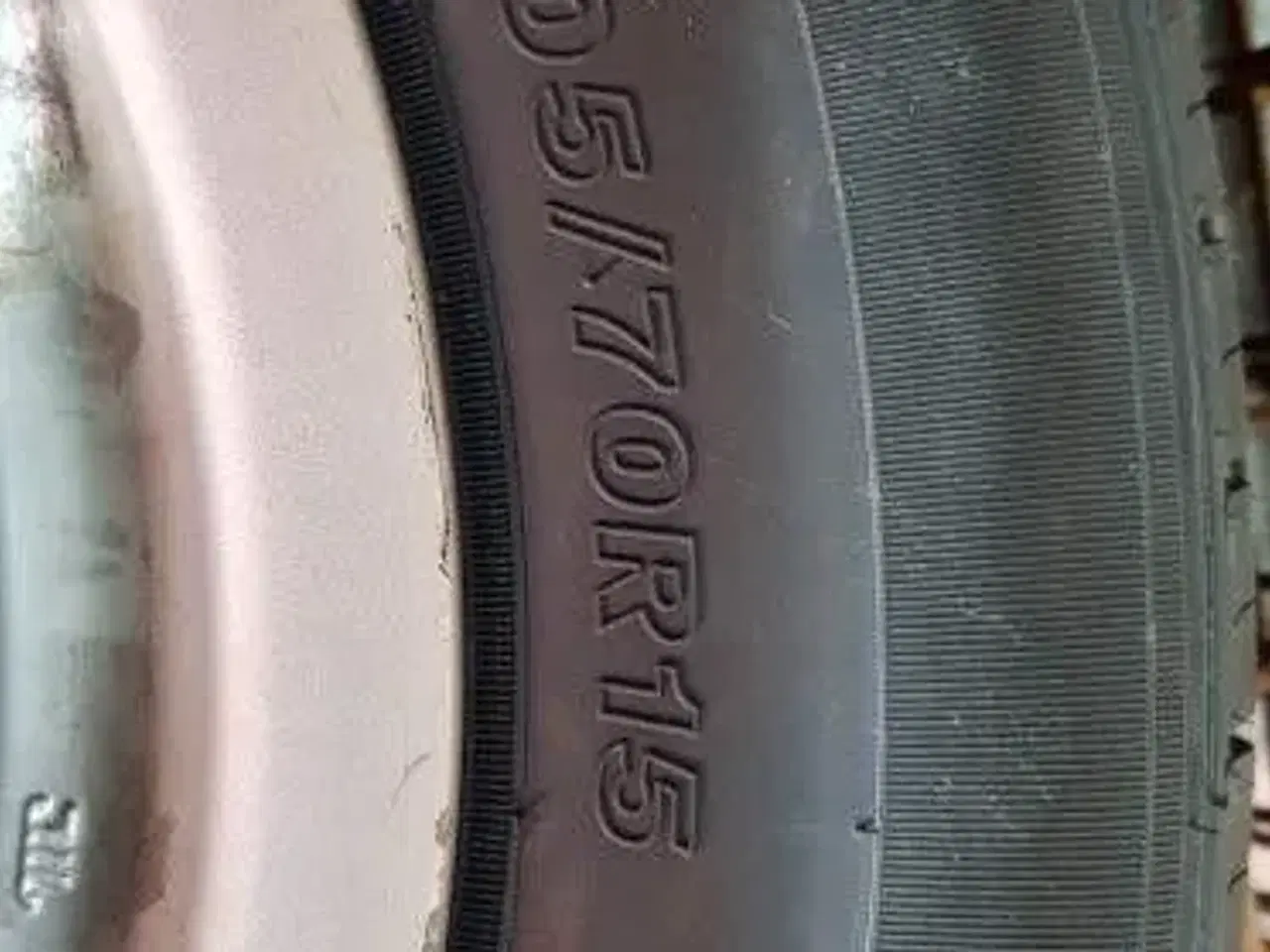 Billede 2 - Fælge med nye dæk.