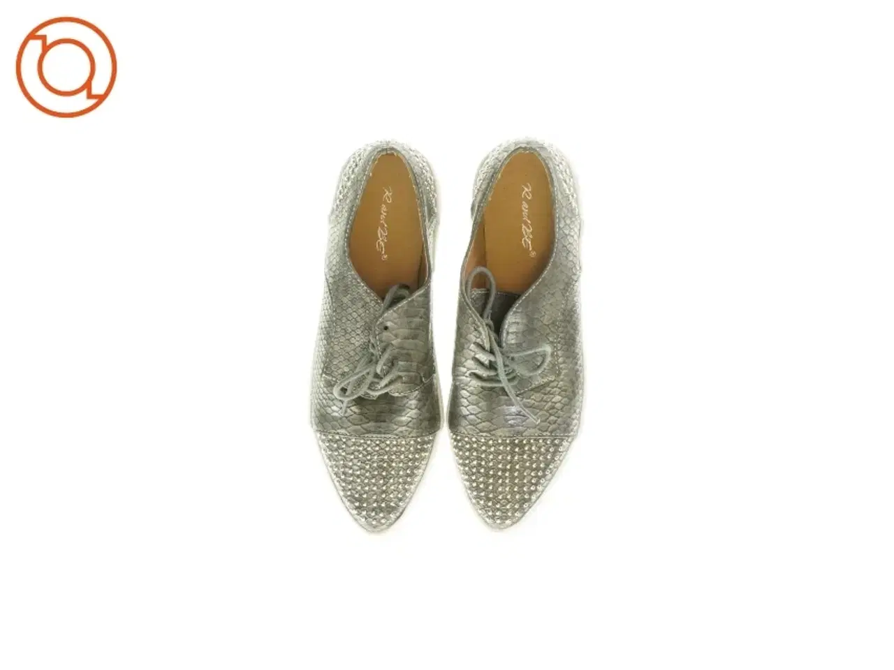 Billede 3 - Sneakers med nitter fra R and BE (Str. 37)