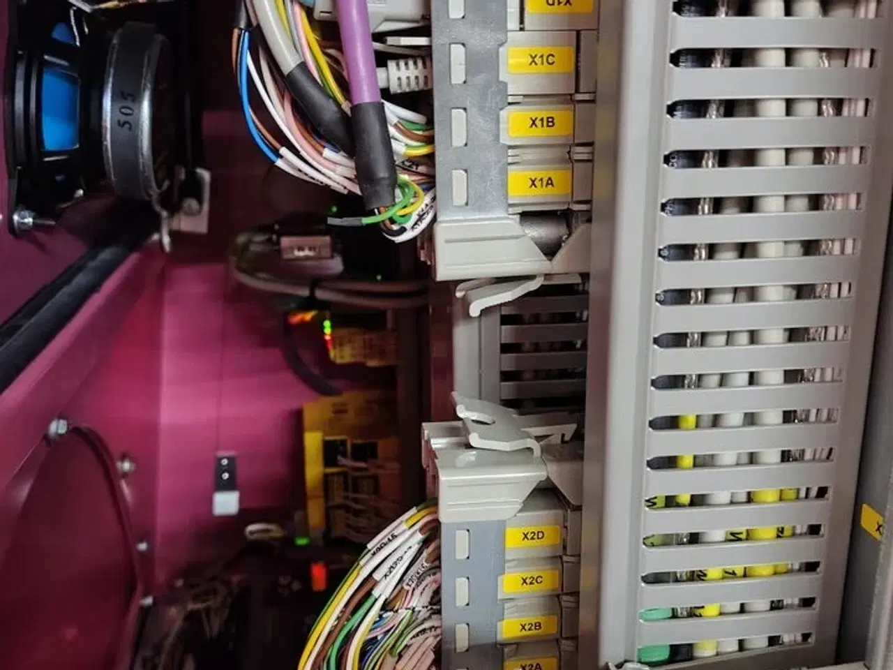 Billede 8 - Eleven Transport Robots and six chargers E&K AUTOMATION ECO L03