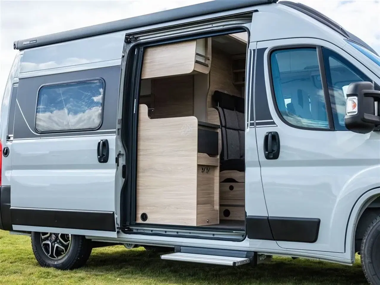 Billede 17 - 2023 - Knaus BoxStar 540 Road   Kompakt - Dieselvarme og kompressor køleskab mm.