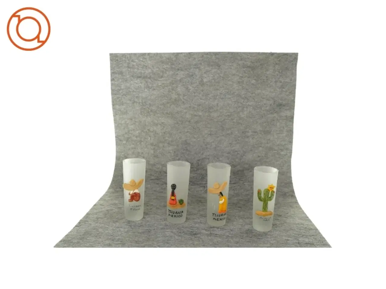 Billede 1 - Shotsglas med motiv (str. HØ: 11x4 cm )