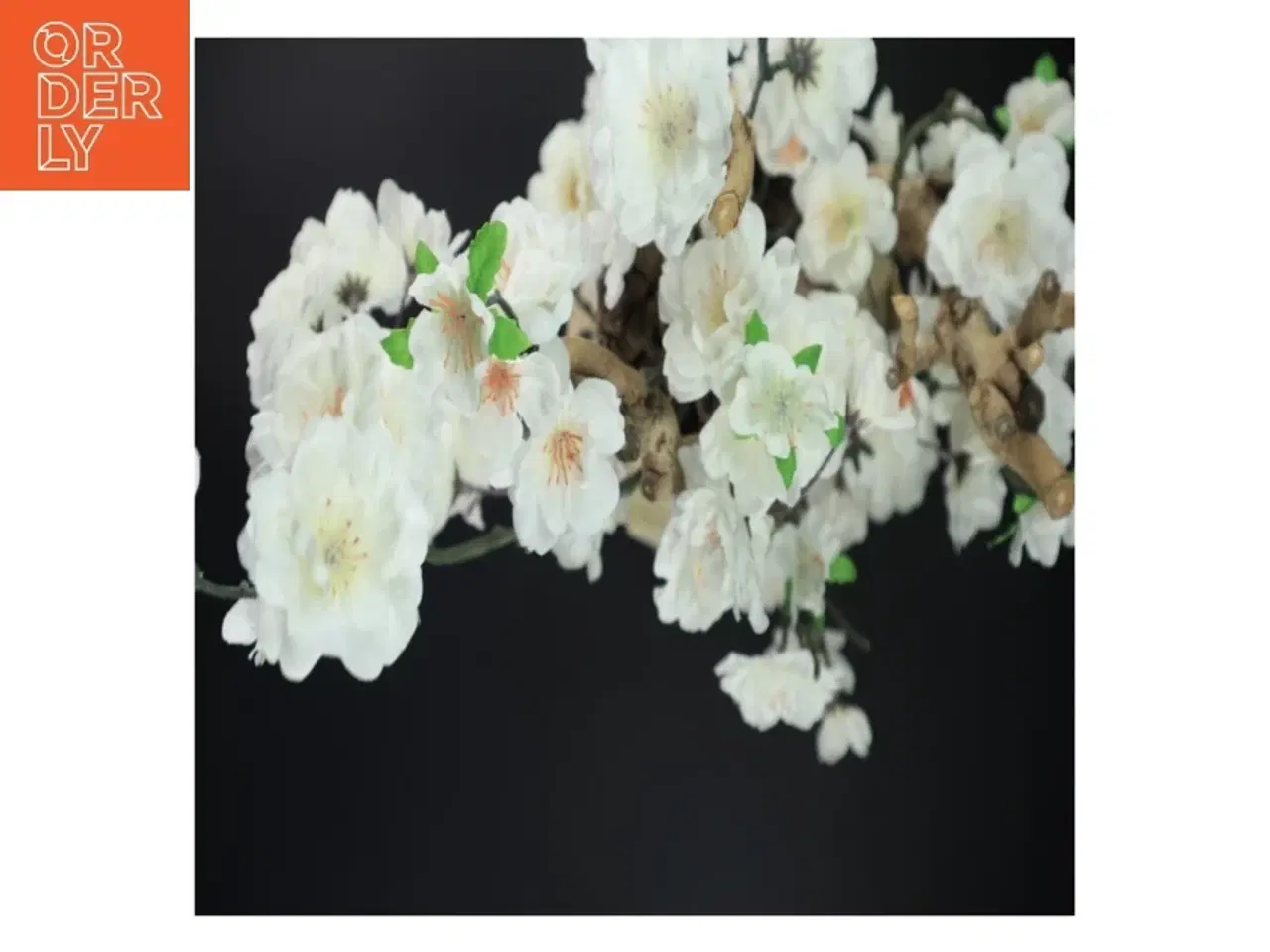 Billede 3 - Blomsterarrangement smukt og dekorativt (str. 50 cm)