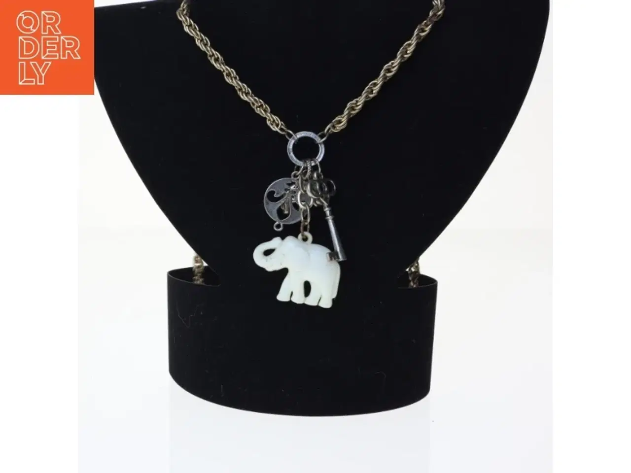 Billede 1 - Elefanthalskæde med vedhæng (str. 78 cm)