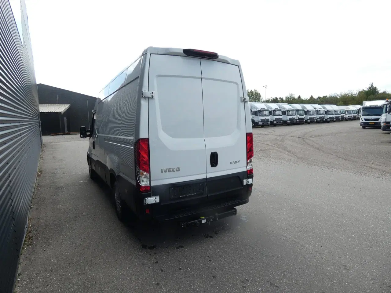 Billede 3 - Iveco Daily 35S18 12m3 3,0 D Forza+ A8 V 176HK Van 8g Aut.
