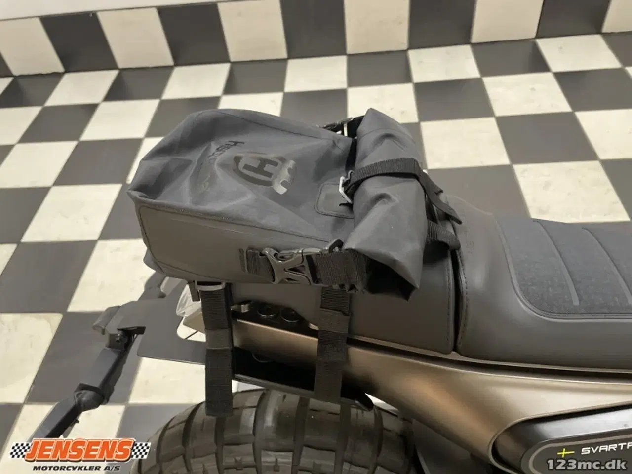 Billede 13 - Husqvarna Svartpilen 401