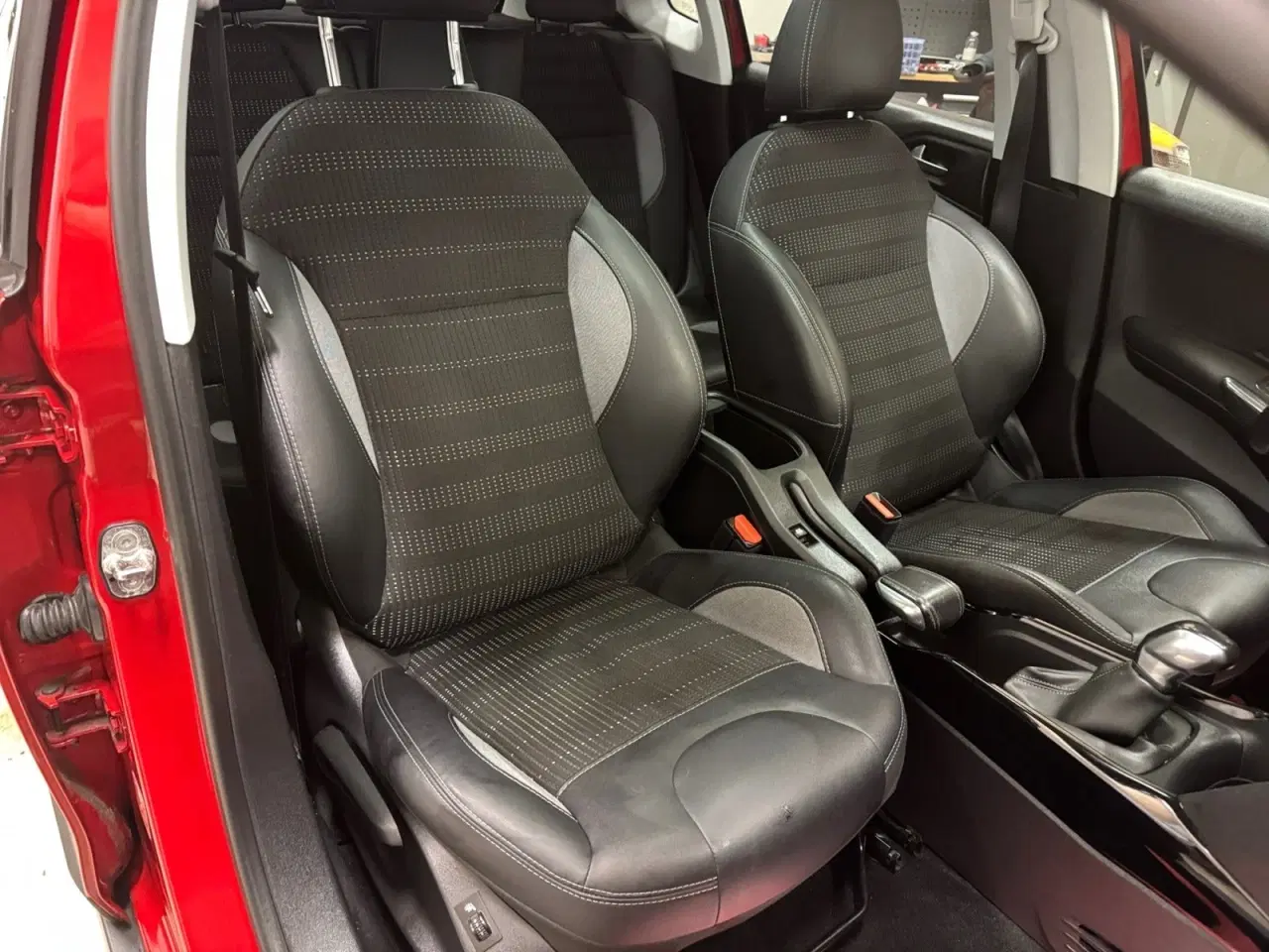 Billede 15 - Peugeot 2008 1,6 BlueHDi 100 Allure Sky