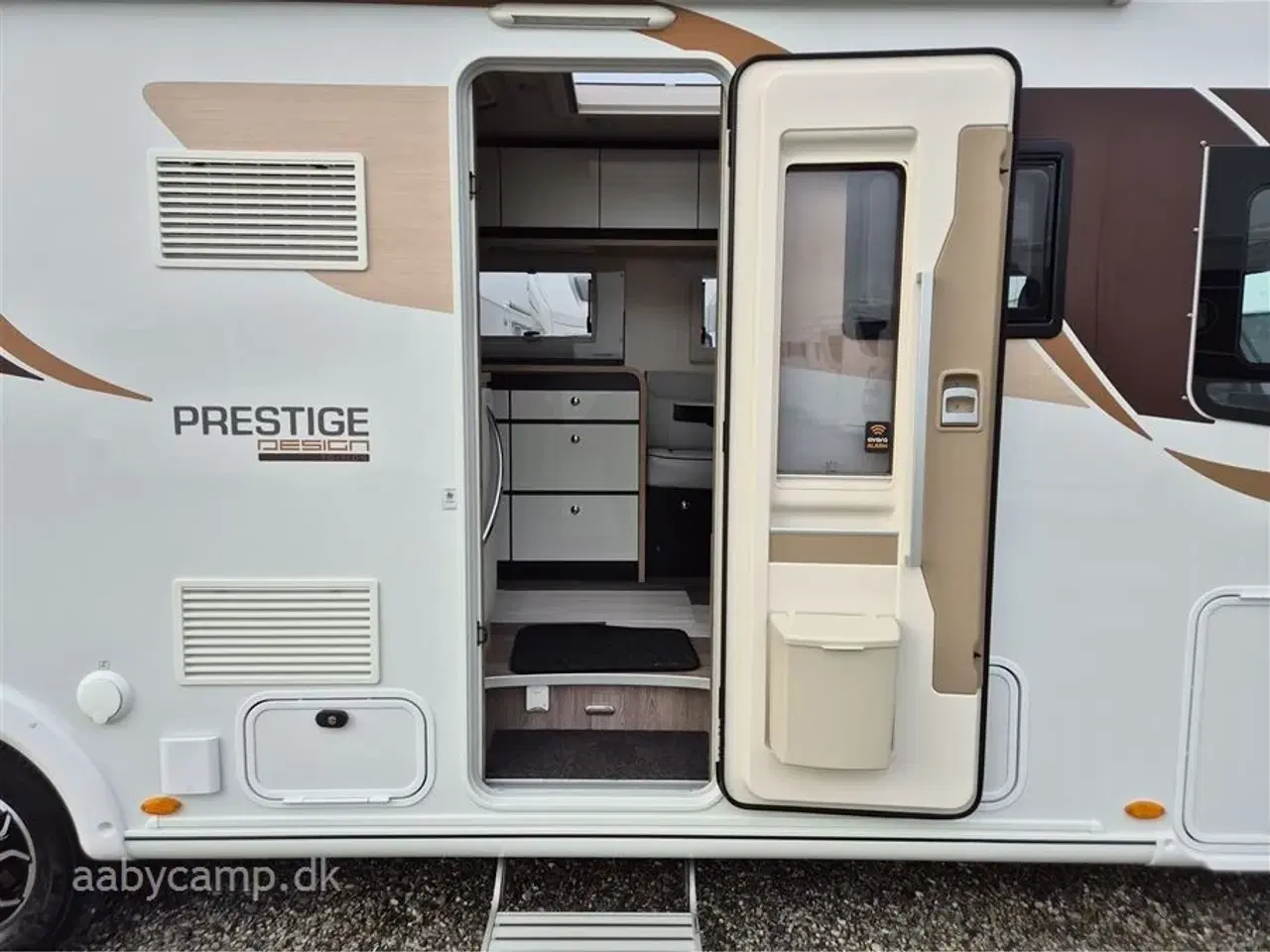 Billede 5 - 2024 - Autostar Prestige I 790 LC   Automatgear. Markise. 200 Ah lithium batteri. 2000w inverter. udvendig gasudtag. A/C. 2x Tv. hæve/sænke cykelstativ på El. Hydrauliske støtteben. Undervognsbehandlet.