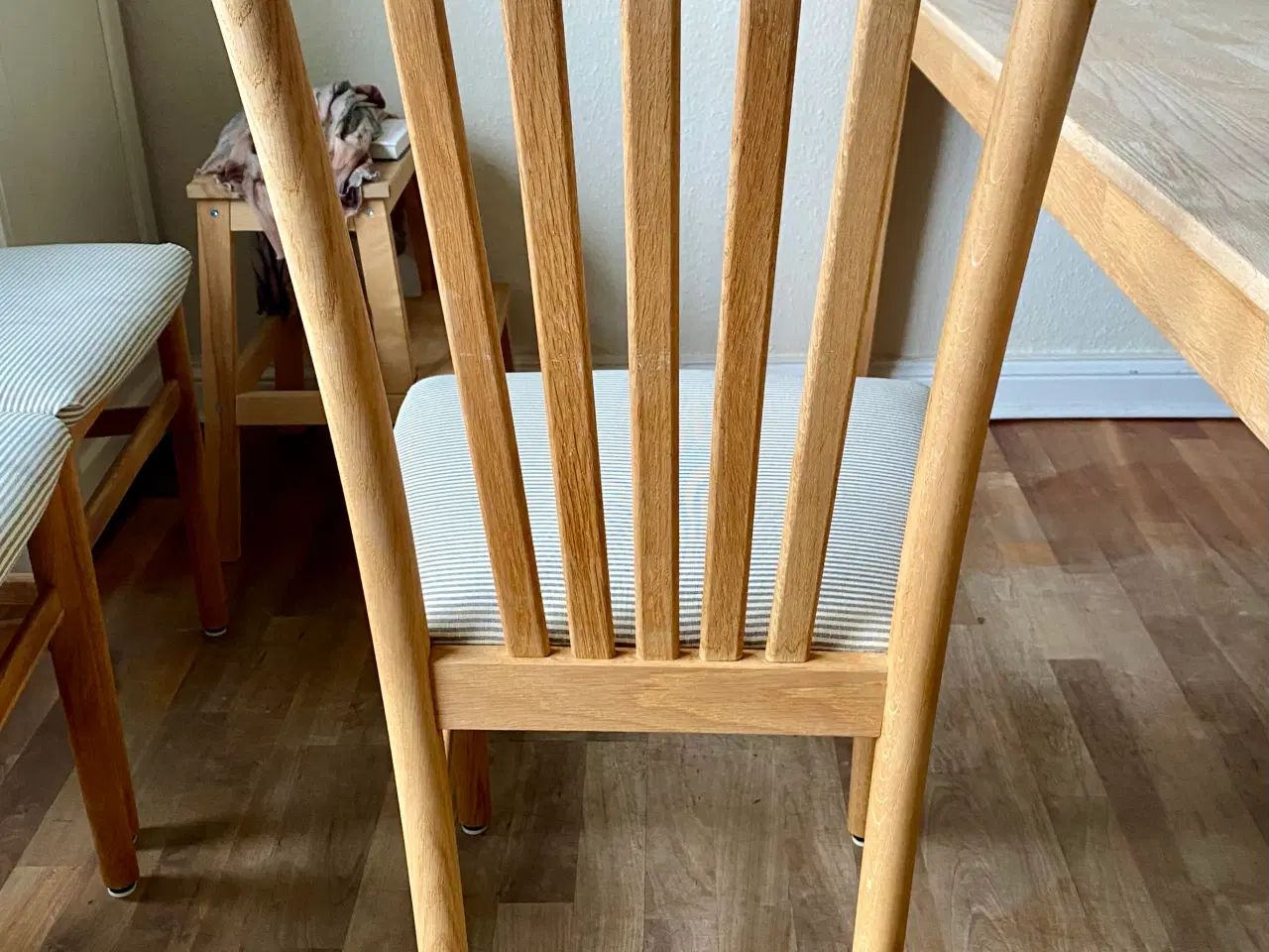 Billede 6 - 6 Spisebordsstole i massiv eg