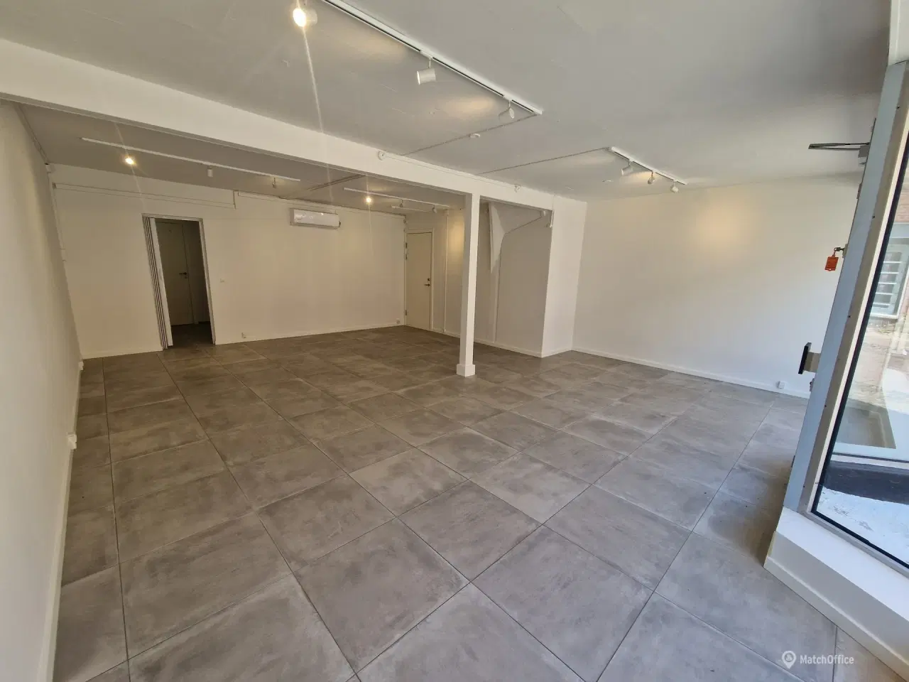 Billede 3 - Butikslokale til leje i Frederikssund. Jernbanegade 32