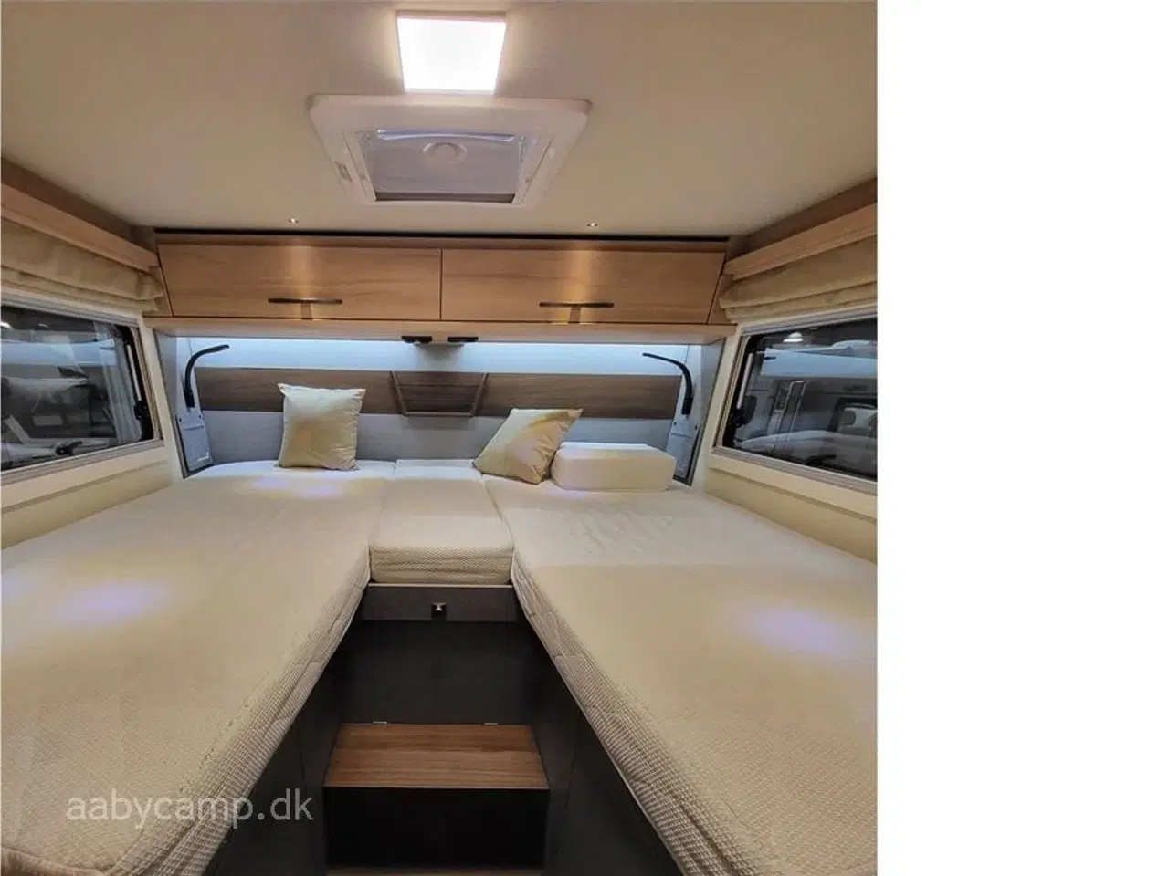 Billede 13 - 2025 - Euramobil Profila T726 EF   Luksus Delintegreret Camper på Mercedes 4500 kg, 170 HK
