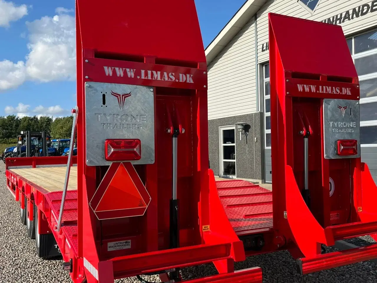 Billede 8 - Tyrone 27TLL LANG MODEL med kombi bremser, både luft og hydrauliske bremser. Affjedret træk og affjedret aksler. Med hydrauliske ramper og værktøjskasse